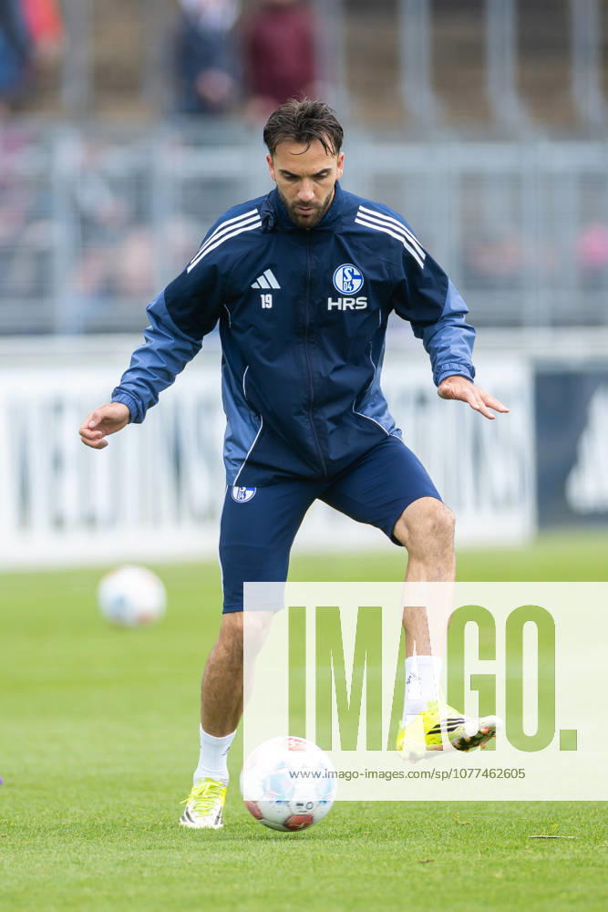 Football, Training of FC Schalke 04 Kenan Karaman FC Schalke 04 Gelsenkirchen Training ground FC Schalke 04 NRW Germany xRHR PHOTO YYx
