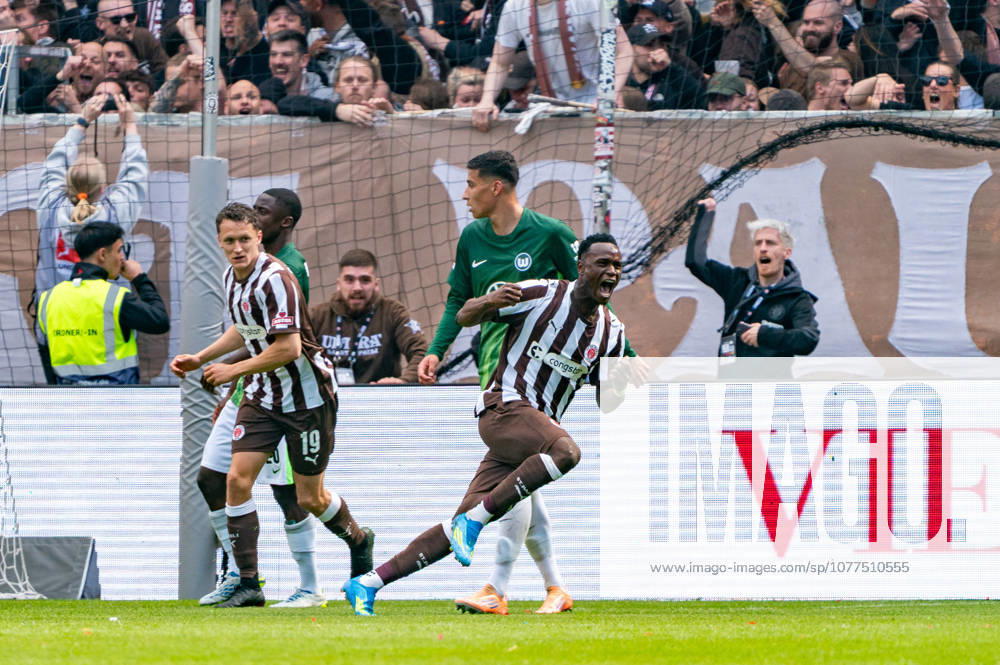 Goal for 1 1 Abdoulie Ceesay FC St Pauli, 09 cheers, GER, FC St Pauli vs VfL Wolfsburg, Football, Bundesliga, Matchday 34, Season 2025 2026, 16 05 2026 DFL REGULATIONS PROHIBIT ANY USE OF PHOTOGRAPHS AS IMAGE SEQUENCES AND OR QUASI VIDEO GER, FC St Pauli vs VfL Wolfsburg, Football, Bundesliga, Matchday 34, Season 2025 2026, 16 05 2026 Hamburg