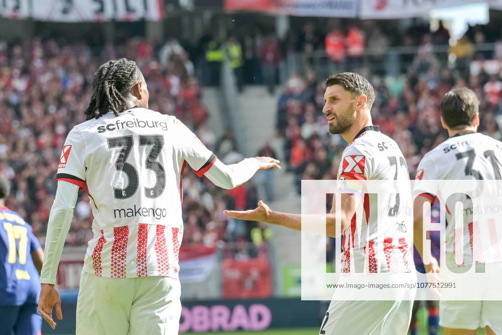 Jordy Makengo SC Freiburg, 33 , Vincenzo Grifo SC Freiburg, 32 high-five each other GER, SC Freiburg RB Leipzig, Football, Bundesliga, Matchday 34, Season 2025 2026, 16 05 2026 DFL DFB REGULATIONS PROHIBIT ANY USE OF PHOTOGRAPHS AS IMAGE SEQUENCES AND OR QUASI VIDEO GER, SC Freiburg RB Leipzig, Football, Bundesliga, Matchday 34, Season 2025 2026, 16 05 2026 Freiburg