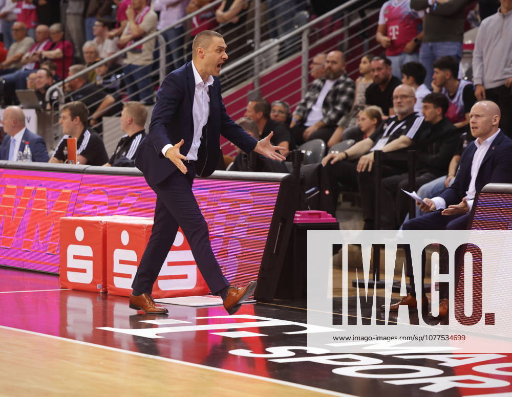 Coach Marko Stankovic Telekom Baskets Bonn vs Fitness First Würzburg Baskets Playoffs Quarterfinals Game 1 Season 2025 26