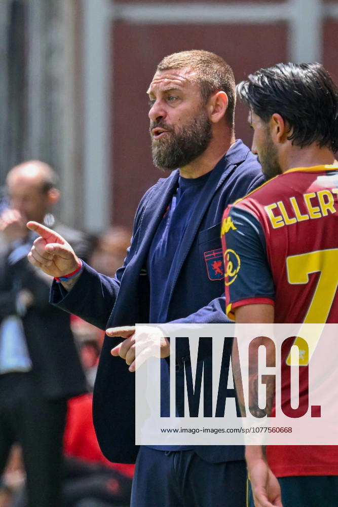 Genoas head coach Daniele De Rossi during the Serie A soccer match between Genoa and Milan at the Luigi Ferraris Stadium in Genoa, Italy - Sunday, May 17, 2026. - Soccer .