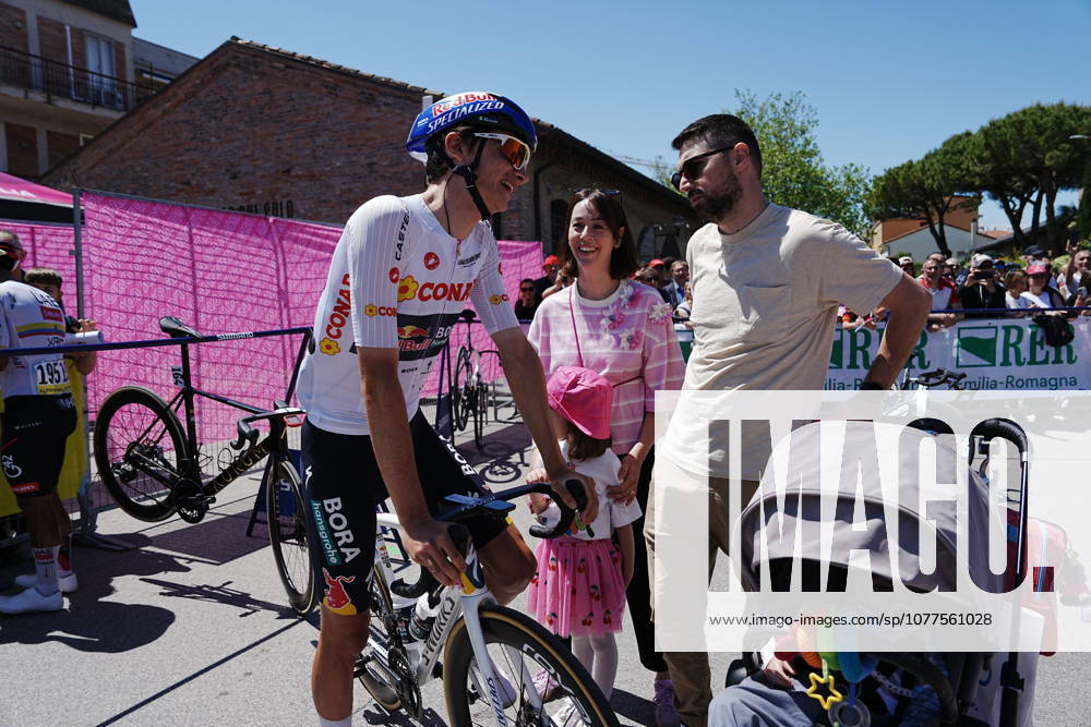Italys Giulio Pellizzari of Red Bull - Bora - Hansgrohe White jersey during Stage 9 of the Giro dItalia from Cervia to Corno alle Scale, Italy, Sunday May 17, 2026.