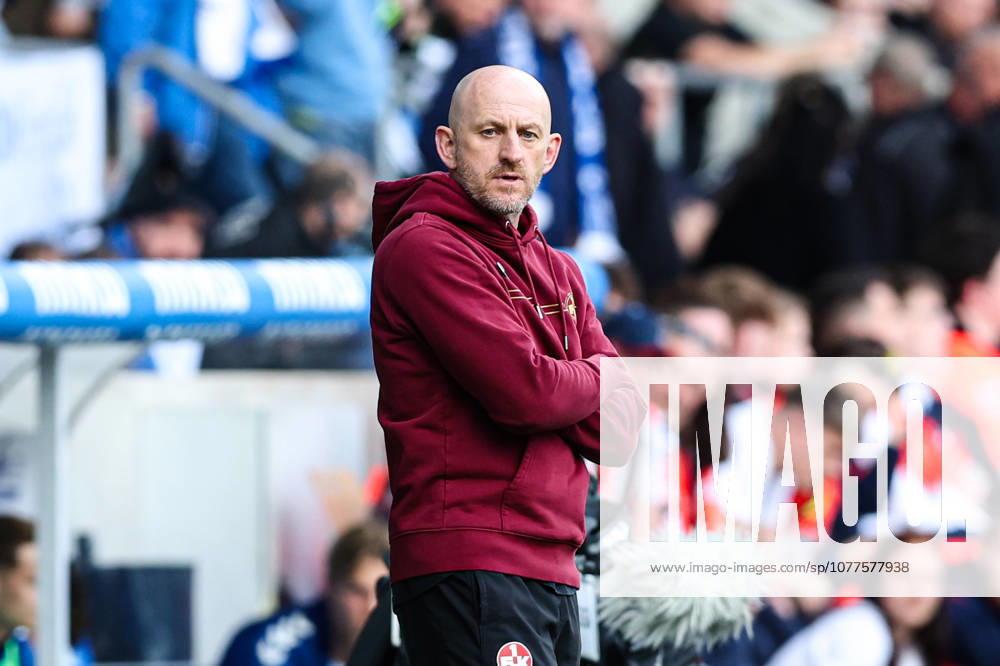 Coach Torsten Lieberknecht 1 FC Kaiserslautern 2 Soccer Bundesliga Season 2025 2026 1 FC Magdeburg vs 1 FC Kaiserslautern at the Avnet Arena in Magdeburg Soccer,Man,Men,Germany