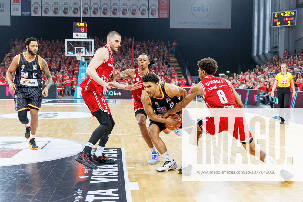 Daniel Keppeler BMA365 Bamberg Baskets, 31 , Austin Crowley BMA365 Bamberg Baskets, 85 , Mark Smith ratiopharm Ulm, 13 , Demarcus Demonia BMA365 Bamberg Baskets, 08 , BMA365 Bamberg Baskets vs ratiopharm Ulm, Basketball, easyCredit BBL, Playoff Quarterfinals, Game 2, 18 05 2026 BMA365 Bamberg Baskets vs ratiopharm Ulm, Basketball, easyCredit BBL, Playoff Quarterfinals, Game 2, 18 05 2026 Bamberg