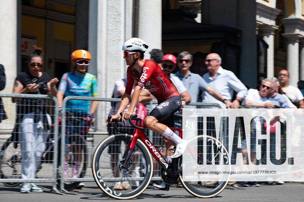IPA84972007 - Simone Gualdi, LOTTO INTERMARCHE at the start of 13th stage of Giro d Italia 2026 from Alessandria, Italy, on may 22, 2026LOTTO INTERMARCHE