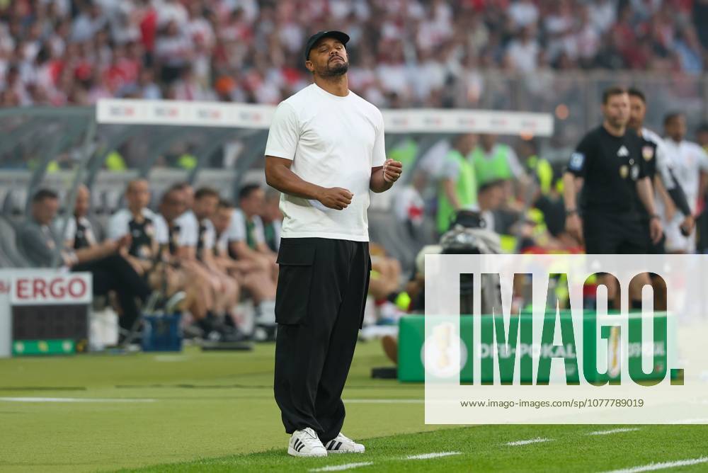 Disappointment at head coach Vincent Kompany FC Bayern Muenchen , FC Bayern Muenchen vs VfB Stuttgart, Football, 83 DFB Pokalfinale, 23 05 2026 DFL DFB regulations prohibit any use of photographs as image sequences and or quasi video Berlin Berlin Germany