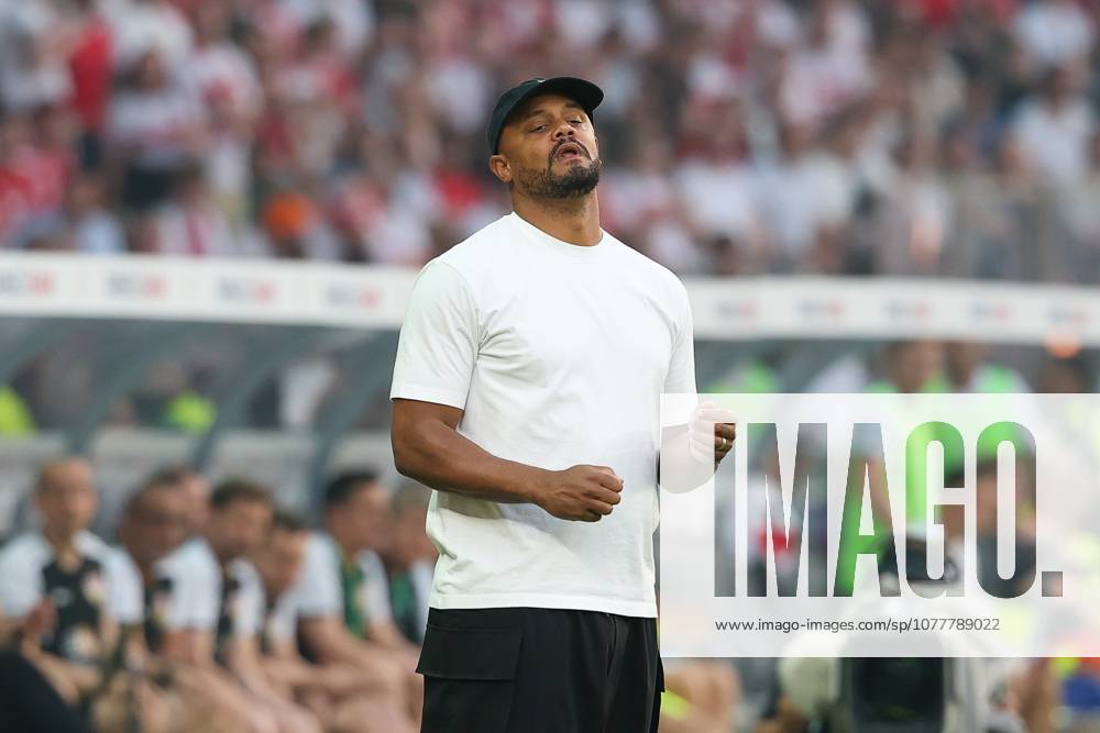 Disappointment at head coach Vincent Kompany FC Bayern Muenchen , FC Bayern Muenchen vs VfB Stuttgart, Football, 83 DFB Pokalfinale, 23 05 2026 DFL DFB regulations prohibit any use of photographs as image sequences and or quasi video Berlin Berlin Germany