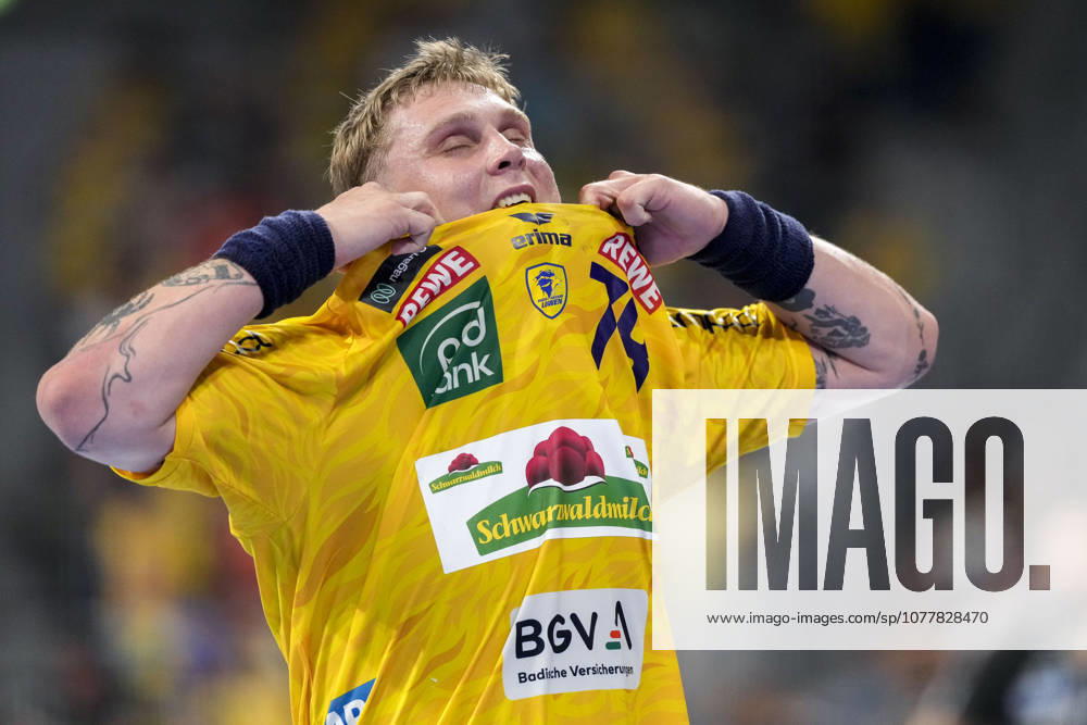 Edwin Aspenbäck RNL, 78 , Rhein Neckar Löwen player, single picture, single photo, action, action, looking disappointed, disappointment, frustration, disappointed, pessimistic, 24 05 2026, Mannheim Germany , Handball, Bundesliga, Rhein Neckar Löwen SC Magdeburg