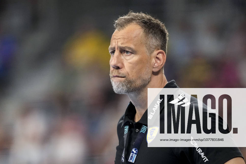 Maik Machulla coach, head coach, RNL , single picture, single photo, action, action, looking disappointed, disappointment, frustration, disappointed, pessimistic, 24 05 2026, Mannheim Germany , Handball, Bundesliga, Rhein Neckar Löwen SC Magdeburg