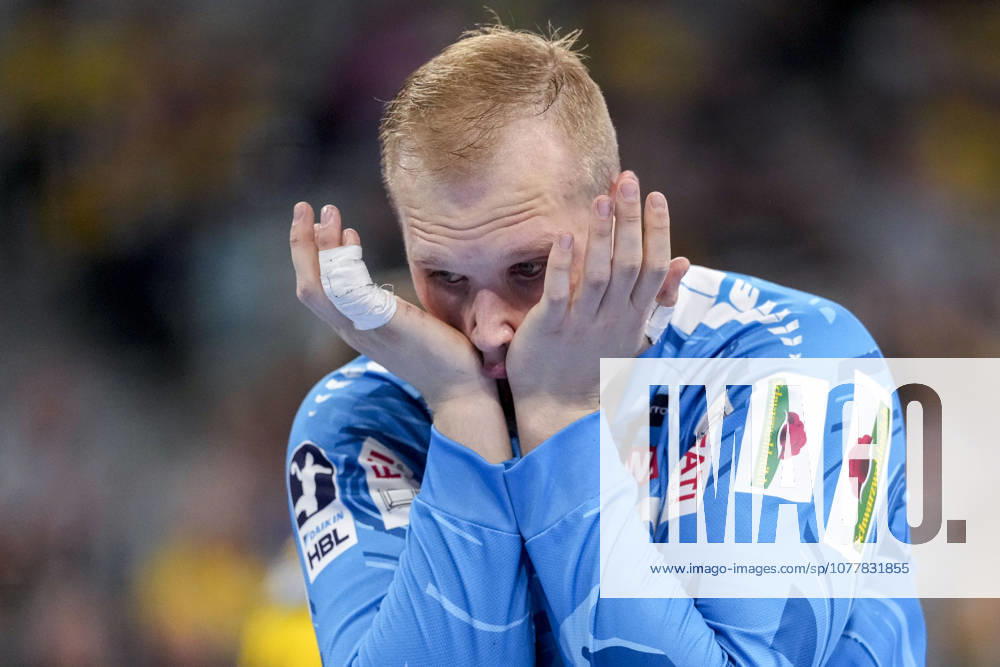 David Späth goalkeeper, RNL, 29 , Rhein Neckar Löwen player, single picture, single photo, action, action, looking disappointed, disappointment, frustration, disappointed, pessimistic, 24 05 2026, Mannheim Germany , Handball, Bundesliga, Rhein Neckar Löwen SC Magdeburg