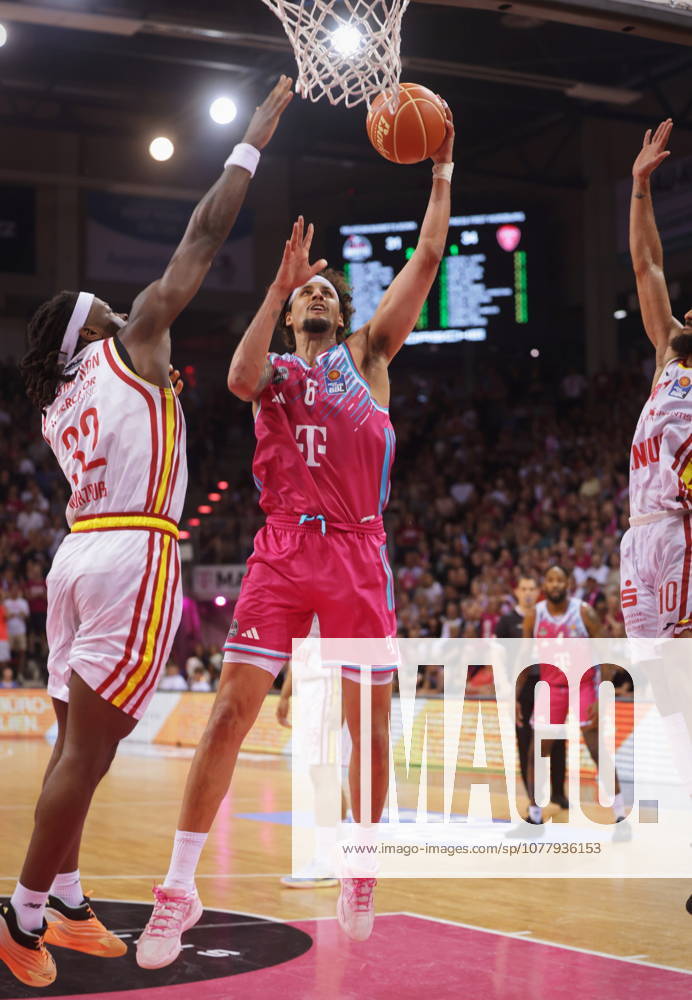 Michael Kessens Telekom Baskets Bonn vs Fitness First Würzburg Wuerzburg Baskets Playoffs Quarterfinals Game 5 Season 2025 26