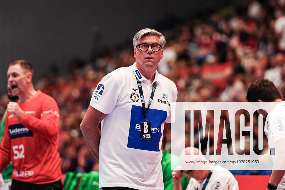 Runar Sigtryggsson HSG Wetzlar, Coach GER, Handball Sport Verein Hamburg vs HSG Wetzlar, Handball, 1 Bundesliga, Matchday 33, Season 2025 2026, 04 06 2026 GER, Handball Sport Verein Hamburg vs HSG Wetzlar, Handball, 1 Bundesliga, Matchday 33, Season 2025 2026, 04 06 2026 Hamburg