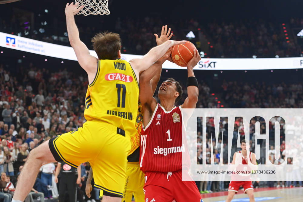 Oscar DA SILVA FCB , action,duel against Moses WOOD Berlin Basketball BBL,Season 2025 2026 Play Off Final Game 1, FC Bayern Muenchen Alba Berlin on 12 06 2026 S A P G A R D EN