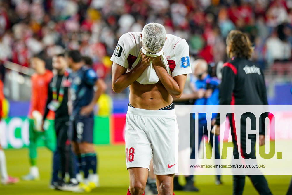 USA Soccer 2026 FIFA World Cup Group Stage Group D Turkey vs. Paraguay Levi’s Stadium Santa Clara, San Francisco Bay Area, Santa Clara County, California Disappointment, sadness, defeat, gesture, body language, emotion, bewilderment on the face of Kaan AYHAN Turkey 18,detected_source_language