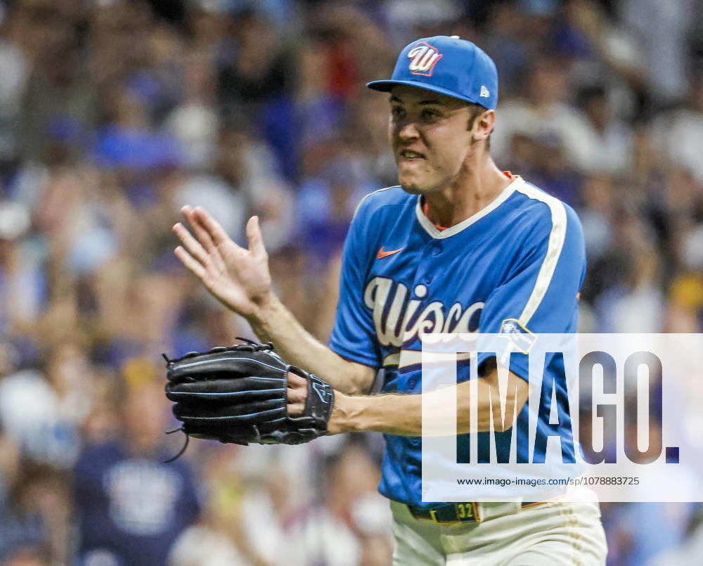 Milwaukee Brewers starting pitcher Jacob Misiorowski reacts after striking out Chicago Cubs right fielder Ian Happ with the bases loaded in the sixth inning of the MLB, Baseball Herren, USA game between the Chicago Cubs and the Milwaukee Brewers at American Family Field in Milwaukee, Wisconsin on Friday, June 26, 2026. MIL20260626820 TANNENxMAURY