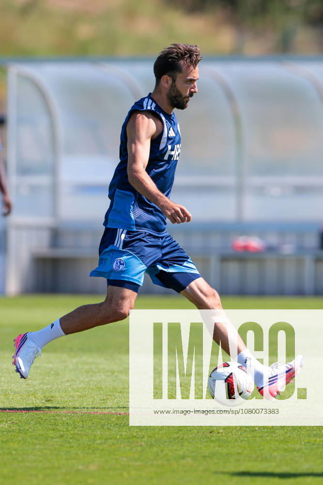 Soccer, FC Schalke 04 practice Kenan Karaman FC Schalke 04 Gelsenkirchen FC Schalke 04 training facility NRW Germany xRHR PHOTO YYx