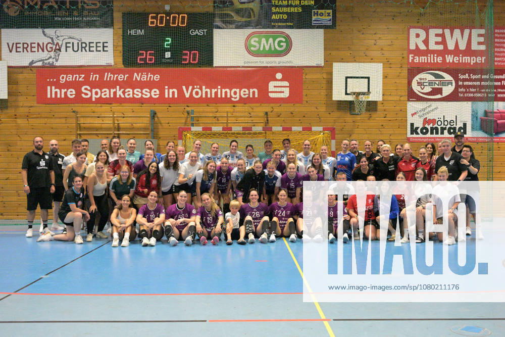 Group photo after the game featuring TusSies Metzingen, Sport Union Neckarsulm, and SC Voehringen s Women s 1 team. TusSies Metzingen vs. Sport Union Neckarsulm, Handball, Preseason, Friendly, 2026–2027 Season, July 18, 2026, TusSies Metzingen vs. Sport Union Neckarsulm, handball, preseason, exhibition match, 2026–2027 season, July 18, 2026, Voehringen