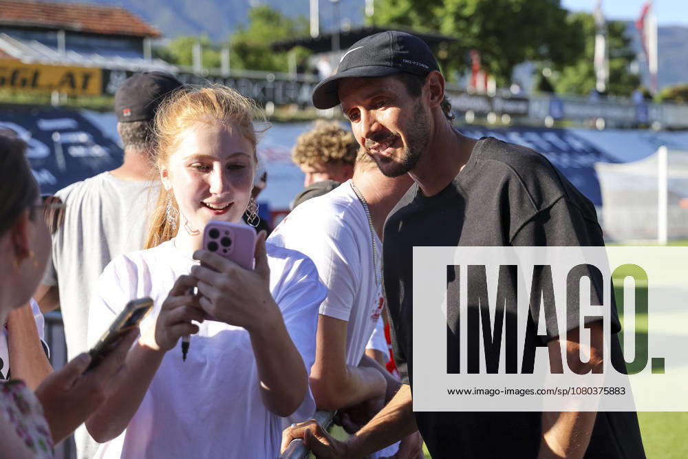 Julian Schuster, SC Freiburg coach, speaking to SC Freiburg fans after the game, Austria, soccer, friendly match, 2026–2027, SC Freiburg vs. Derby County, July 24, 2026, Imst Velly Arena, Austria