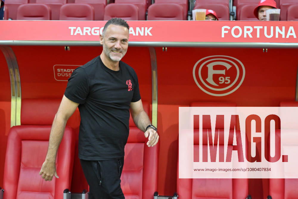 Coach Alexander Ende, Fortuna Düsseldorf, July 25, 2026, Soccer, 2026–2027 Season, Friendly Match, Fortuna Düsseldorf vs. Borussia Dortmund, 2–1, Düsseldorf, North Rhine-Westphalia, Germany Team2
