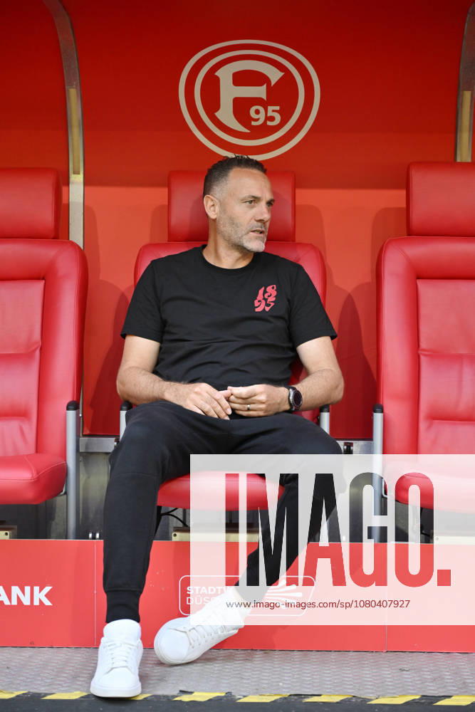 Coach Alexander Ende, Fortuna Düsseldorf, July 25, 2026, Soccer, 2026–2027 Season, Friendly Match, Fortuna Düsseldorf vs. Borussia Dortmund, 2–1, Düsseldorf, North Rhine-Westphalia, Germany Team2