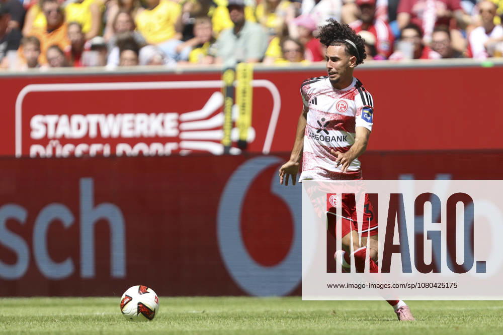 Anas Slimani of Fortuna Düsseldorf in action, on the ball, making a solo run during the friendly match between Fortuna Düsseldorf and Borussia Dortmund at Merkur Spiel Arena on July 25, 2026, in Düsseldorf, Germany Photo by Oliver Kaelke DeFodi Images Anas Slimani of Fortuna Düsseldorf controls the ball during the friendly match between Fortuna Düsseldorf and Borussia Dortmund at Merkur Spiel Arena on July 25, 2026, in Düsseldorf, Germany Photo by Oliver Kaelke DeFodi Images Photo by Oliver Kaelke DeFodi Images