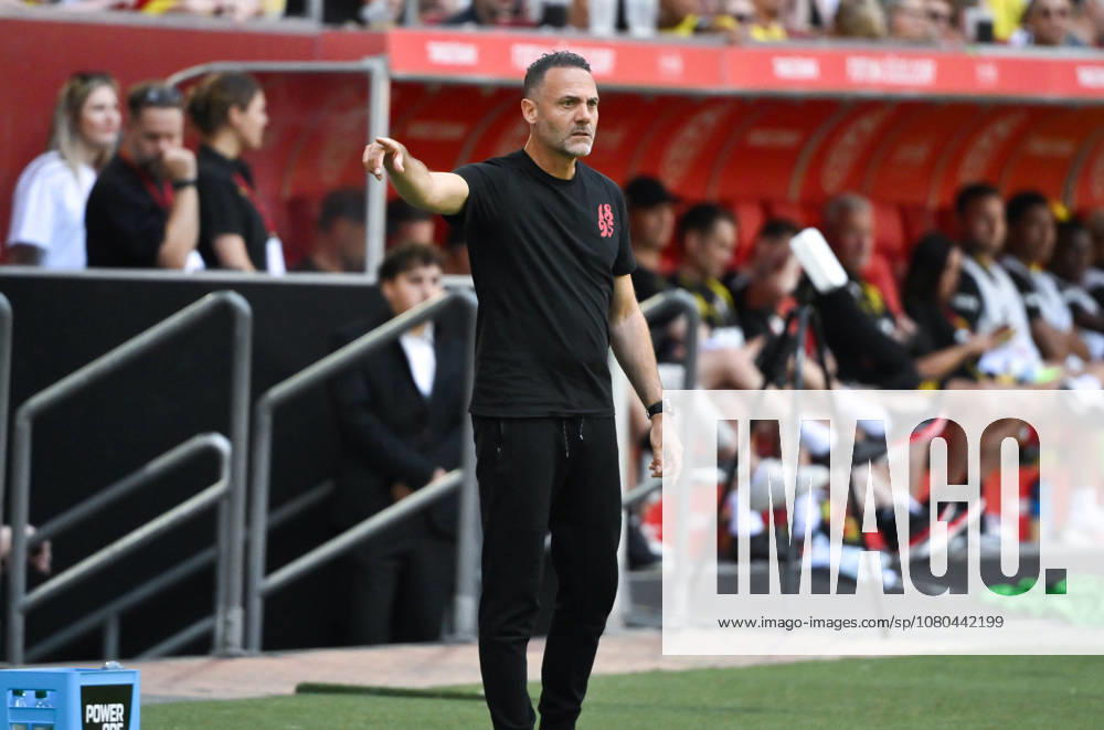 Coach Alexander Ende, Fortuna Düsseldorf, July 25, 2026, Soccer, 2026–2027 Season, Friendly Match, Fortuna Düsseldorf vs. Borussia Dortmund, 2–1, Düsseldorf, North Rhine-Westphalia, Germany Team2