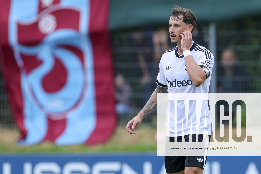 Robin Koch of Eintracht Frankfurt looks disappointed during the friendly match between Trabzonspor and Eintracht Frankfurt, SAK Sportanlage Nonntal on July 26, 2026, in Salzburg, Austria. Photo by Marco Steinbrenner, DeFodi Images. Robin Koch of Eintracht Frankfurt looks dejected during the friendly match between Trabzonspor and Eintracht Frankfurt at SAK Sportanlage Nonntal on July 26, 2026 in Salzburg, Austria. Photo by Marco Steinbrenner, DeFodi Images
