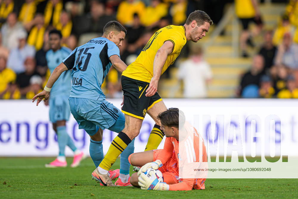 Jacob Bergström of Mjällby and goalkeeper Dominik Takac of Slovan Bratislava during the Champions League soccer qualifying match between Mjällby and Slovan Bratislava on August 4, 2026 in Hällevik. Photo by Christoffer Borg Mattisson, BILDBYRAN COP 261 CB0545 soccer football fotball UEFA Champions League Champions League Mjällby Slovan Bratislava bbeng