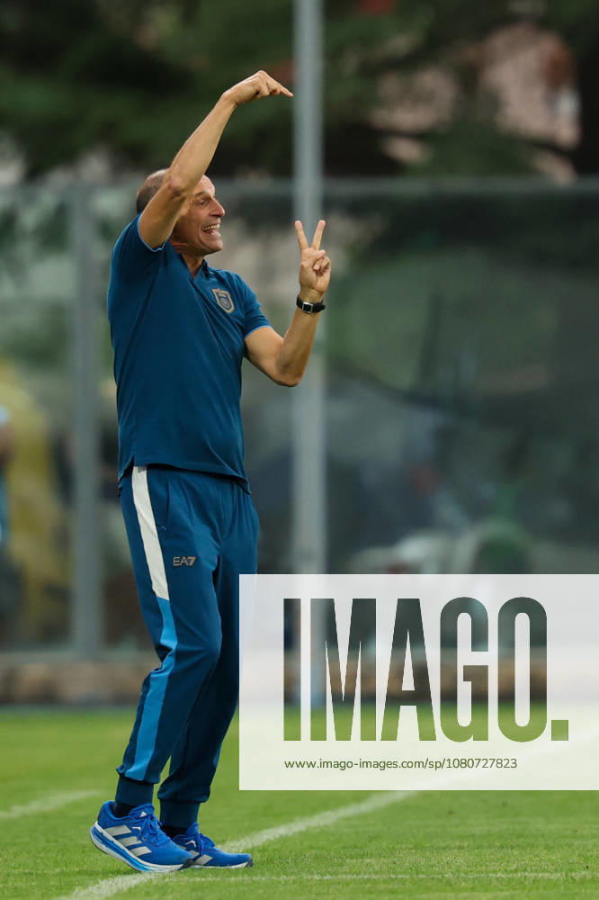 Napolis head coach Massimiliano Allegri during the friendly match Napoli and Osasuna at the Teofilo Patini Stadium in Castel Di Sangro, Central Southern Italy - Wednesday, August 05 , 2026. - Soccer .