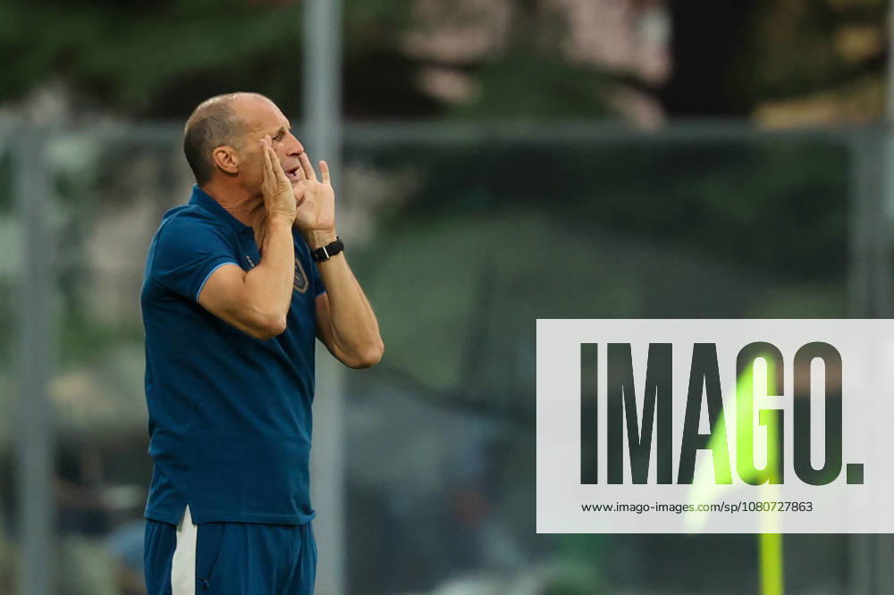 Napolis head coach Massimiliano Allegri during the friendly match Napoli and Osasuna at the Teofilo Patini Stadium in Castel Di Sangro, Central Southern Italy - Wednesday, August 05 , 2026. - Soccer .