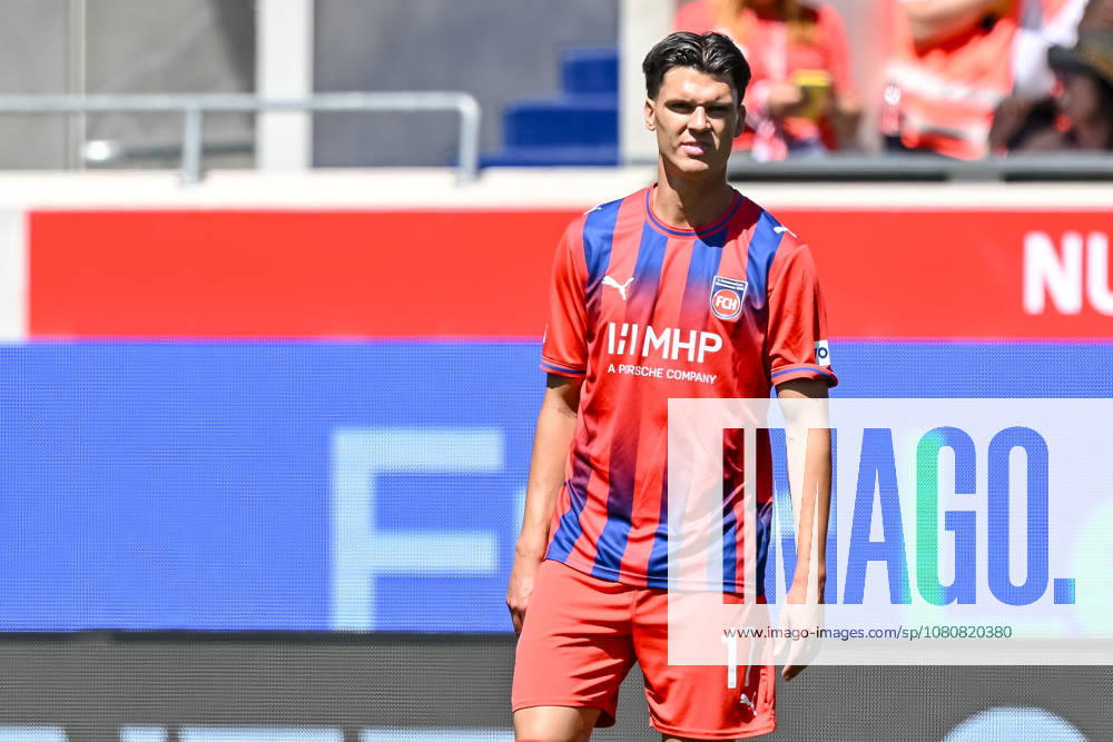 Mathias Honsak of 1 FC Heidenheim 1846 watches during the 2. Bundesliga match between 1 FC Heidenheim and VfL Osnabrück at the Voith Arena on August 8, 2026, in Heidenheim an der Brenz, Germany Photo by Harry Langer DeFodi Images Mathias Honsak 1 FC Heidenheim 1846 Looks on during the 2nd Bundesliga match between 1 FC Heidenheim and VfL Osnabrück at Voith Arena on August 8, 2026, in Heidenheim an der Brenz, Germany. Photo by Harry Langer, DeFodi Images. DFB and DFL regulations prohibit any use of photographs as image sequences and or quasi-video. Photo by Harry Langer, DeFodi Images. DFB and DFL regulations prohibit any use of photographs as imSEQUENCES AND OR QUASI-VIDEO