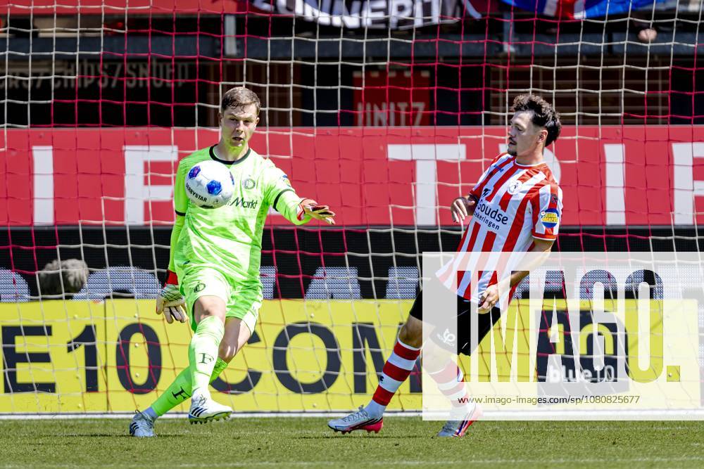 ROTTERDAM SC Feyenoord Rotterdam goalkeeper Tjark Ernst during the Vriendenloterij Eredivisie match between Sparta and Feyenoord at Stadion Het Kasteel on August 9, 2026, in Rotterdam, the Netherlands. Photo by DeFodi Images