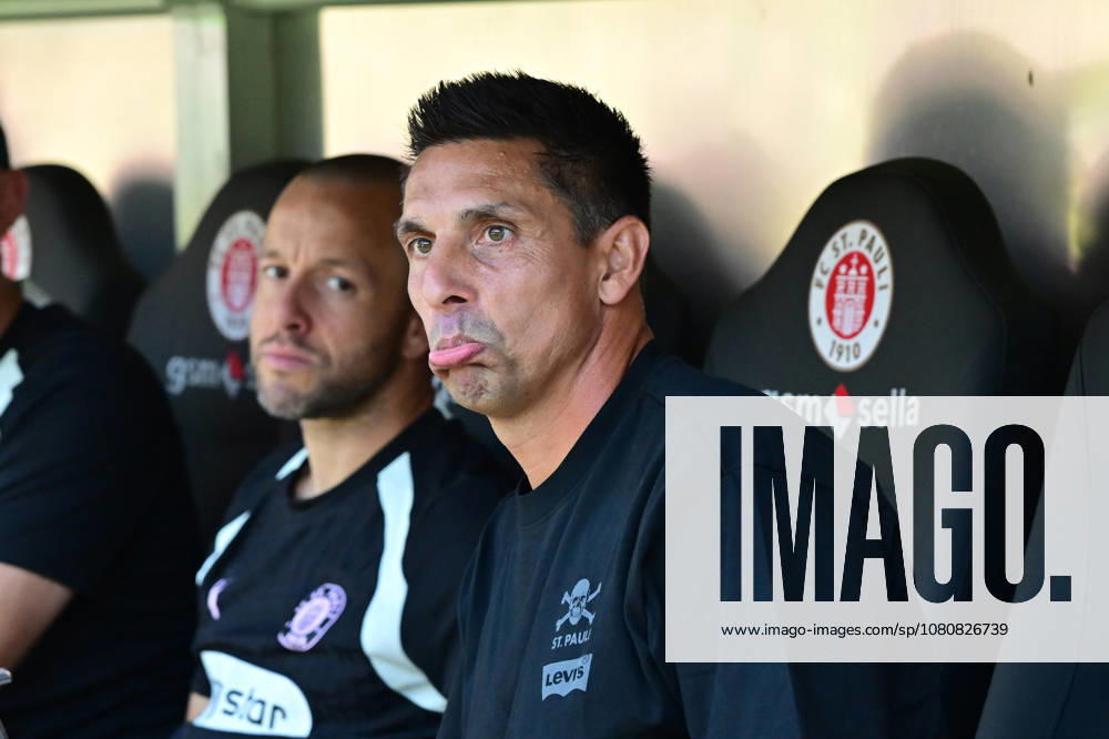 GER Soccer, Men, 2nd Division, Matchday 1, 2026–2027 Season, Hamburg, FC St. Pauli vs. SpVgg Greuther Fürth Coach Marcel Rapp Pauli DFB DFL regulations prohibit any use of photographs as image sequences and or quasi-video Hamburg Millerntorstadion Hamburg Germany