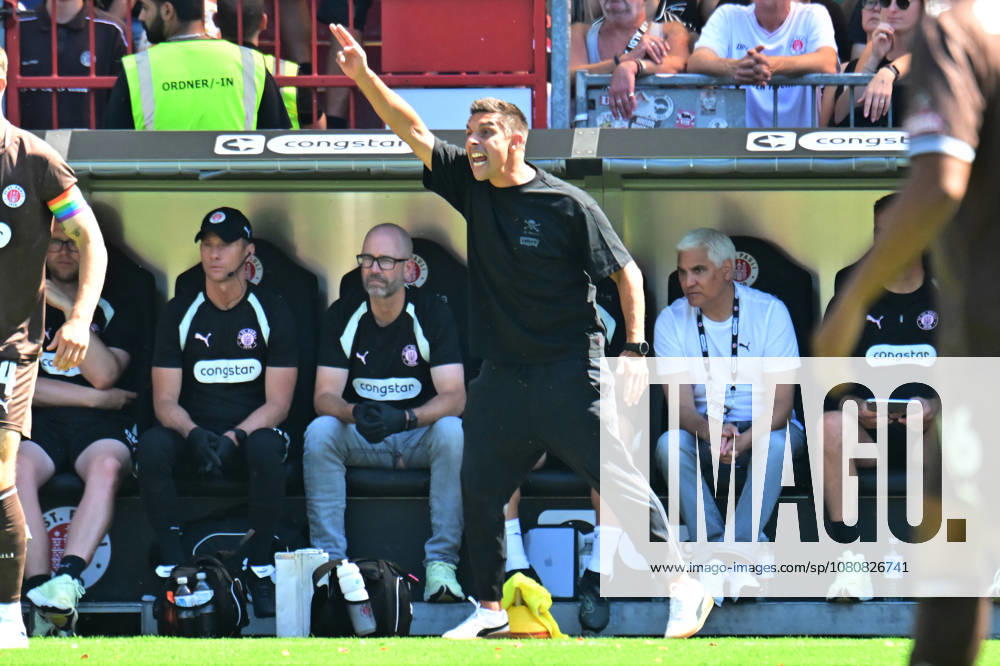 GER Soccer, Men, 2nd Division, Matchday 1, 2026–2027 Season, Hamburg, FC St. Pauli vs. SpVgg Greuther Fürth Coach Marcel Rapp Pauli DFB DFL regulations prohibit any use of photographs as image sequences and or quasi-video Hamburg Millerntorstadion Hamburg Germany