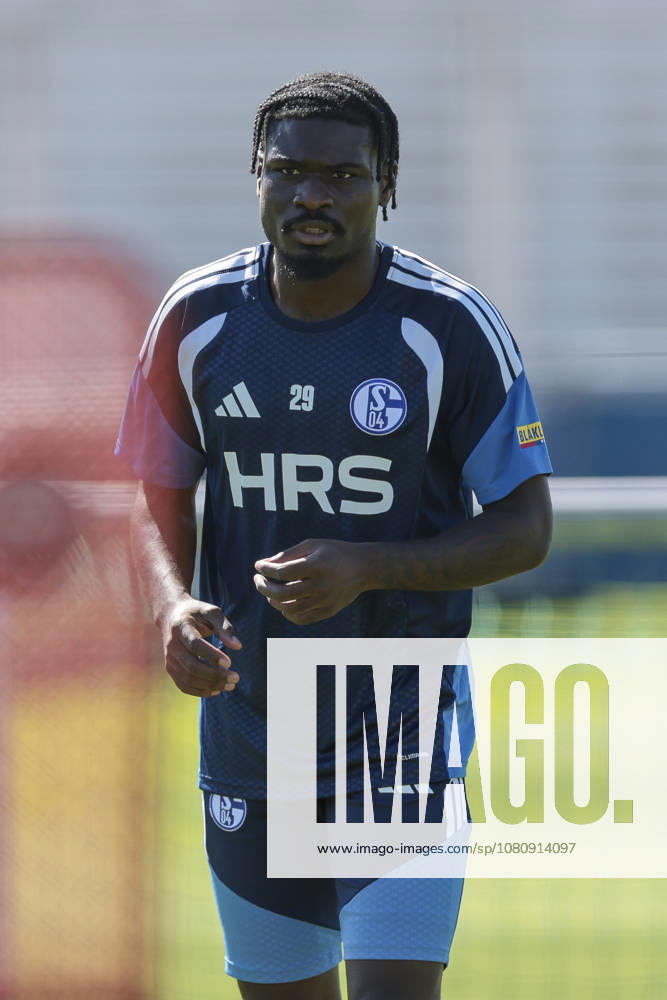 Soccer, FC Schalke 04 Junior Training, Dina Ebimbe, FC Schalke 04, Gelsenkirchen, FC Schalke 04 Training Facility, North Rhine-Westphalia, Germany, xRHR, PHOTO YYx