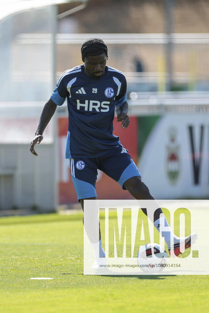 Soccer, FC Schalke 04 Junior Training, Dina Ebimbe, FC Schalke 04, Gelsenkirchen, FC Schalke 04 Training Facility, North Rhine-Westphalia, Germany, xRHR, PHOTO YYx