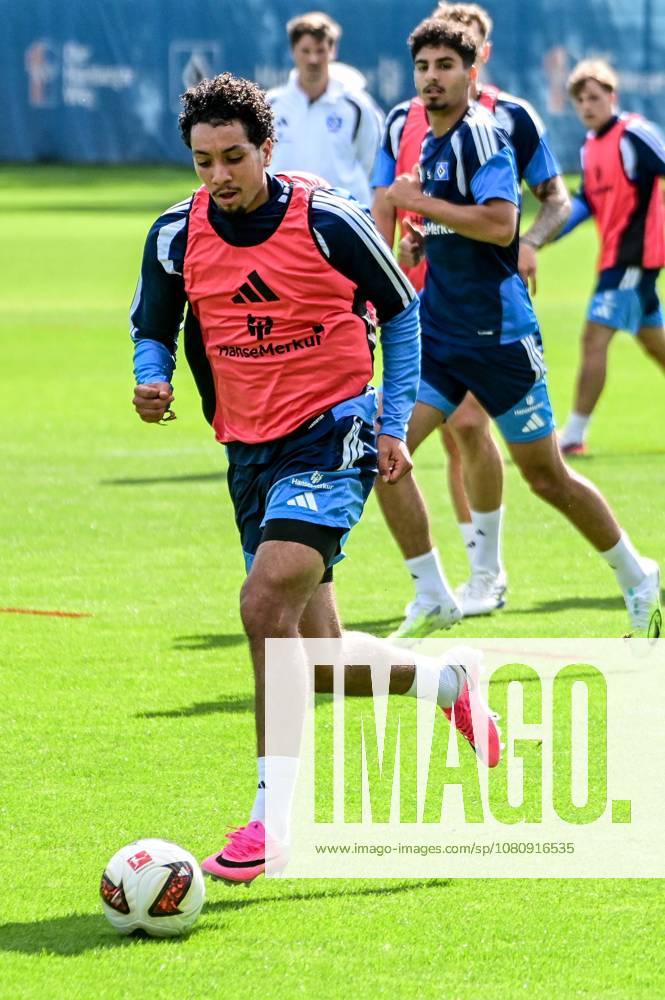 Bilal Nadir, HSV in Action: Germany, Hamburg, Volksparkstadion Training Facility, Soccer, Bundesliga 1, Hamburger SV Training Session