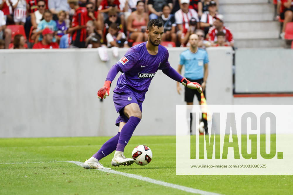 Mio Backhaus, SC Freiburg, 01 on the Ball, Germany, Soccer, Friendly Match, 2026–2027, SC Freiburg vs. Crystal Palace, August 15, 2026, Freiburg im Breisgau, Europa-Park Stadium, Germany