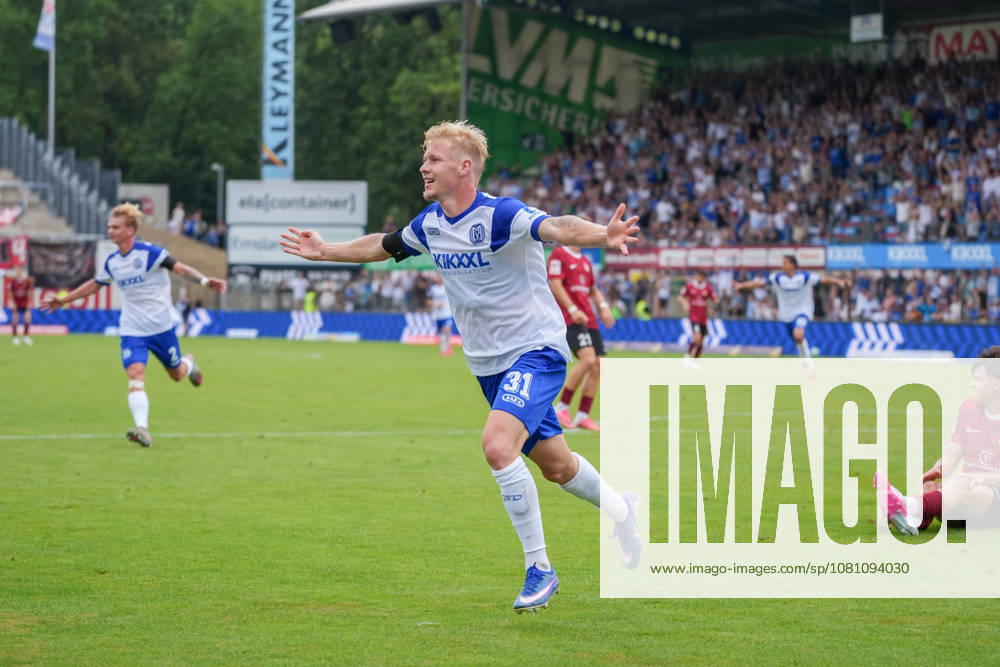 German Soccer, 3rd Division, Matchday 2, Hänsch Arena, SV Meppen vs. SG Sonnenhof Großaspach; goal by Luca Prasse (SV Meppen) in the 31st minute, followed by goal celebrations