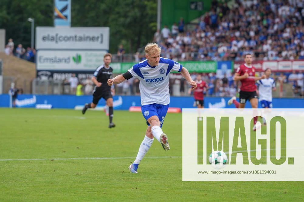German Soccer, 3rd Division, Matchday 2, Hänsch Arena, SV Meppen vs. SG Sonnenhof Großaspach; goal by Luca Prasse (SV Meppen) in the 31st minute, followed by goal celebrations
