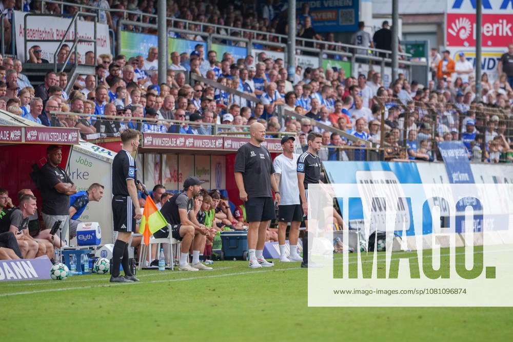 German Soccer, 3rd Division, Matchday 2, Hänsch Arena, SV Meppen vs. SG Sonnenhof Großaspach; Lucas Beniermann, Coach, SV Meppen; Pascal Reinhardt, Coach, SG Sonnenhof Großaspach