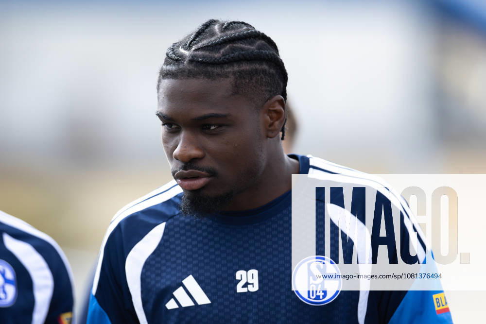 Soccer, FC Schalke 04 Junior Dina Ebimbe Training Session, FC Schalke 04 Gelsenkirchen, FC Schalke 04 Training Facility, North Rhine-Westphalia, Germany, xRHR PHOTO YYx