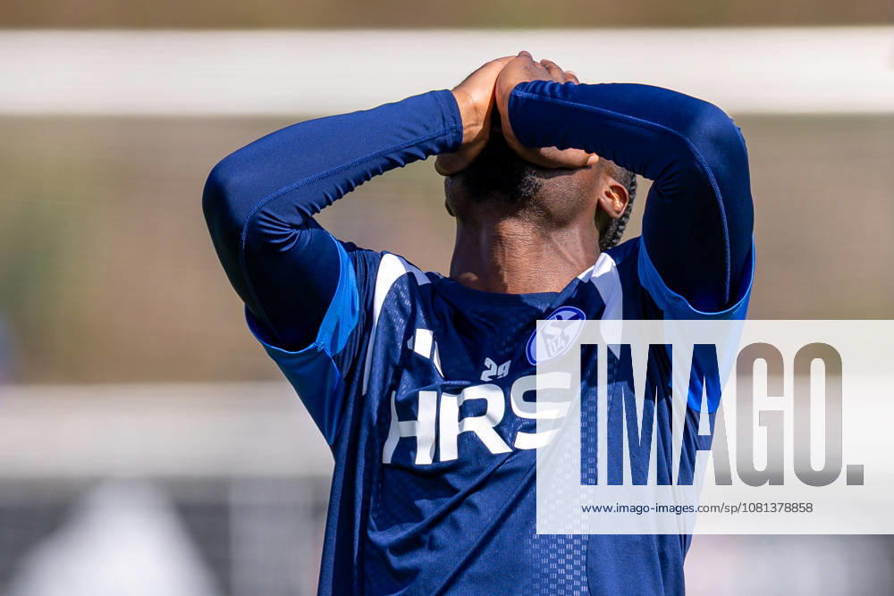 Soccer, FC Schalke 04 Junior Dina Ebimbe training session, FC Schalke 04 Gelsenkirchen, FC Schalke 04 training facility, North Rhine-Westphalia, Germany xRHR PHOTO YYx