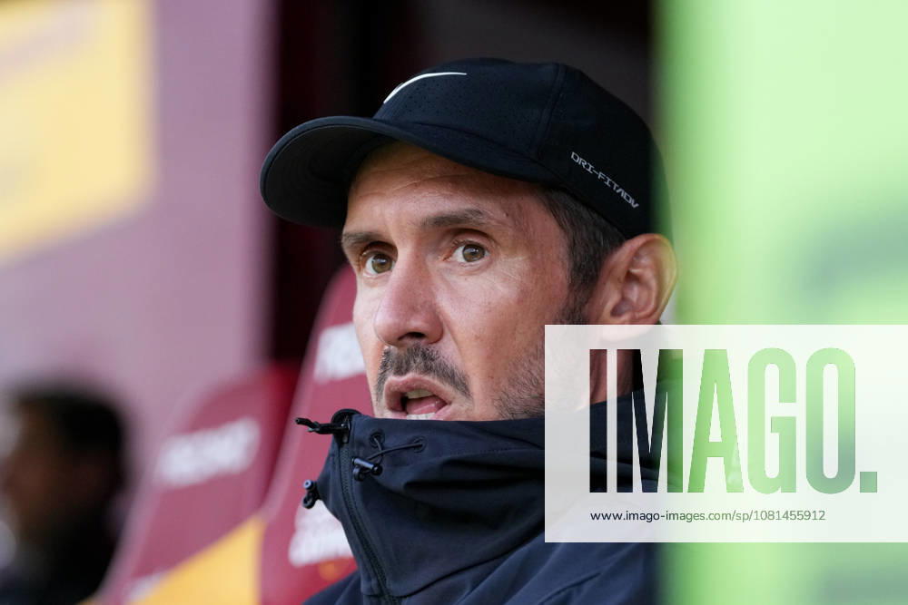 Julian Schuster, SC Freiburg, Coach, Scotland, Soccer, UEFA Conference League, Playoffs, First Leg, 2026–2027, Motherwell FC vs. SC Freiburg, August 20, 2026, Fir Park Stadium, Motherwell, Motherwell, Fir Park Stadium, North Lanarkshire, Scotland