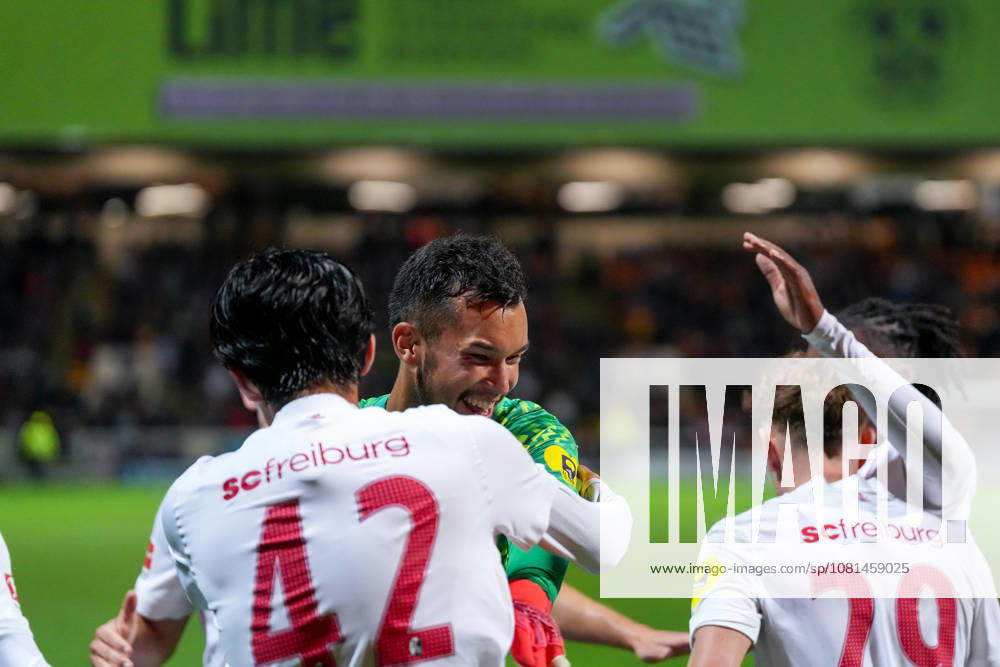 Keisuke Goto, SC Freiburg, 42 goal celebration, emotions, shot on goal, finish, goal scored, goal, Mio Backhaus, SC Freiburg, 01, Scotland, soccer, UEFA Conference League, playoffs, first leg, 2026–2027, Motherwell FC vs. SC Freiburg, August 20, 2026, Fir Park Stadium, Motherwell, Fir Park Stadium, North Lanarkshire, Scotland