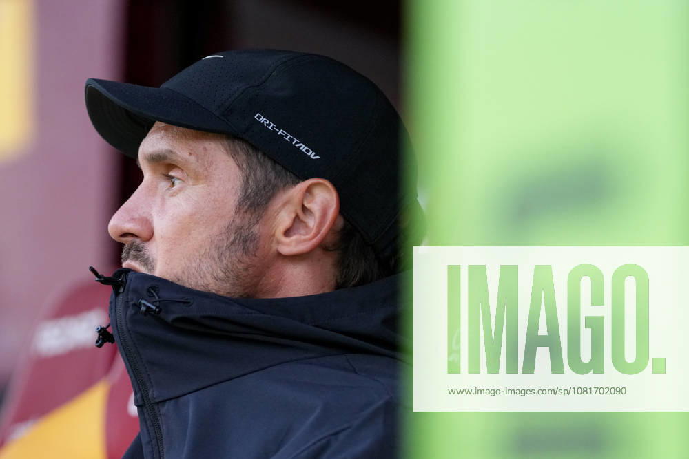 Julian Schuster, SC Freiburg, Coach, Scotland, Soccer, UEFA Conference League, Playoffs, First Leg, 2026–2027, Motherwell FC vs. SC Freiburg, August 20, 2026, Fir Park Stadium, Motherwell, Motherwell, Fir Park Stadium, North Lanarkshire, Scotland