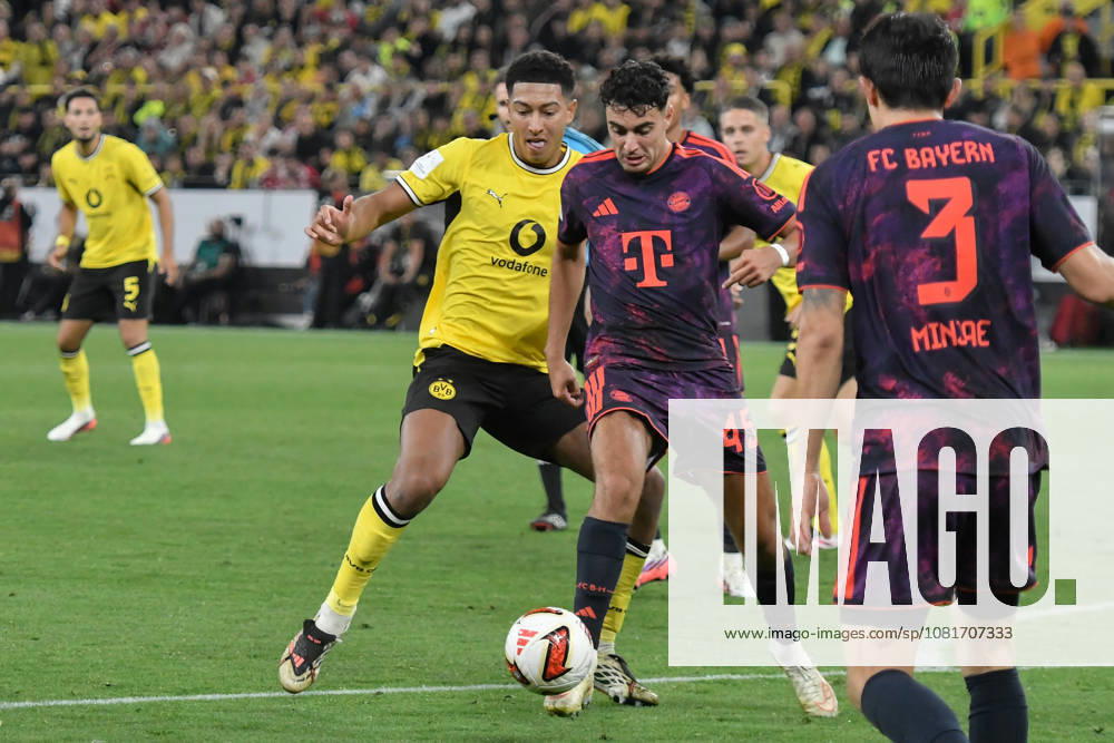From left: Jobe Bellingham (Dortmund 7) and Aleksandar Pavlovic (Bayern 45) in a one-on-one battle, August 22, 2026 ¢ Soccer ¢ Borussia Dortmund vs. FC Bayern Munich ¢ Super Cup, Signal Iduna Park, Dortmund, DFB DFL REGULATIONS PROHIBIT ANY USE OF PHOTOGRAPHS AS IMAGE SEQUENCES AND OR QUASI-VIDEO NRW Germany