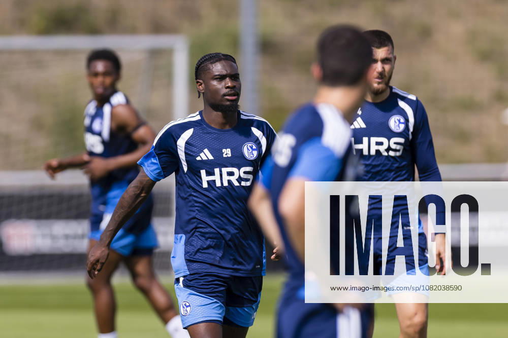 Soccer, FC Schalke 04 Junior Training Dina Ebimbe FC Schalke 04 Gelsenkirchen FC Schalke 04 Training Facility NRW Germany xRHR PHOTO YYx