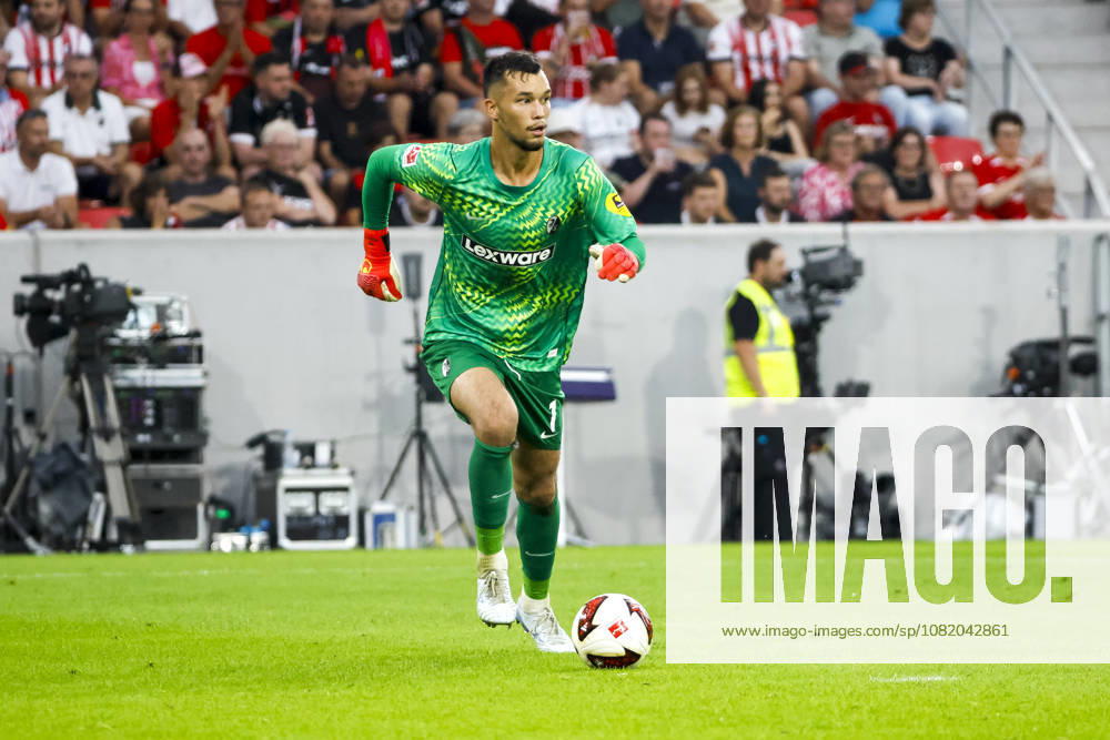 Mio Backhaus, SC Freiburg, 01 on the ball, Germany, soccer, UEFA Conference League, playoffs, 2026–2027, SC Freiburg vs. Motherwell FC, August 27, 2026, Freiburg im Breisgau, Europa-Park Stadium, Germany