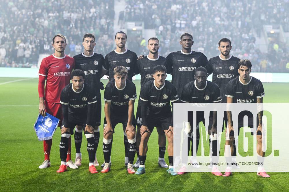 Gent s players pose for the photographers at a soccer game between Scottish team Hibernian FC and Belgian soccer team KAA Gent, Thursday 27 August 2026 in Edinburgh, on the return leg of the play-off round for the UEFA Conference League league phase. TOMxGOYVAERT x184508772x